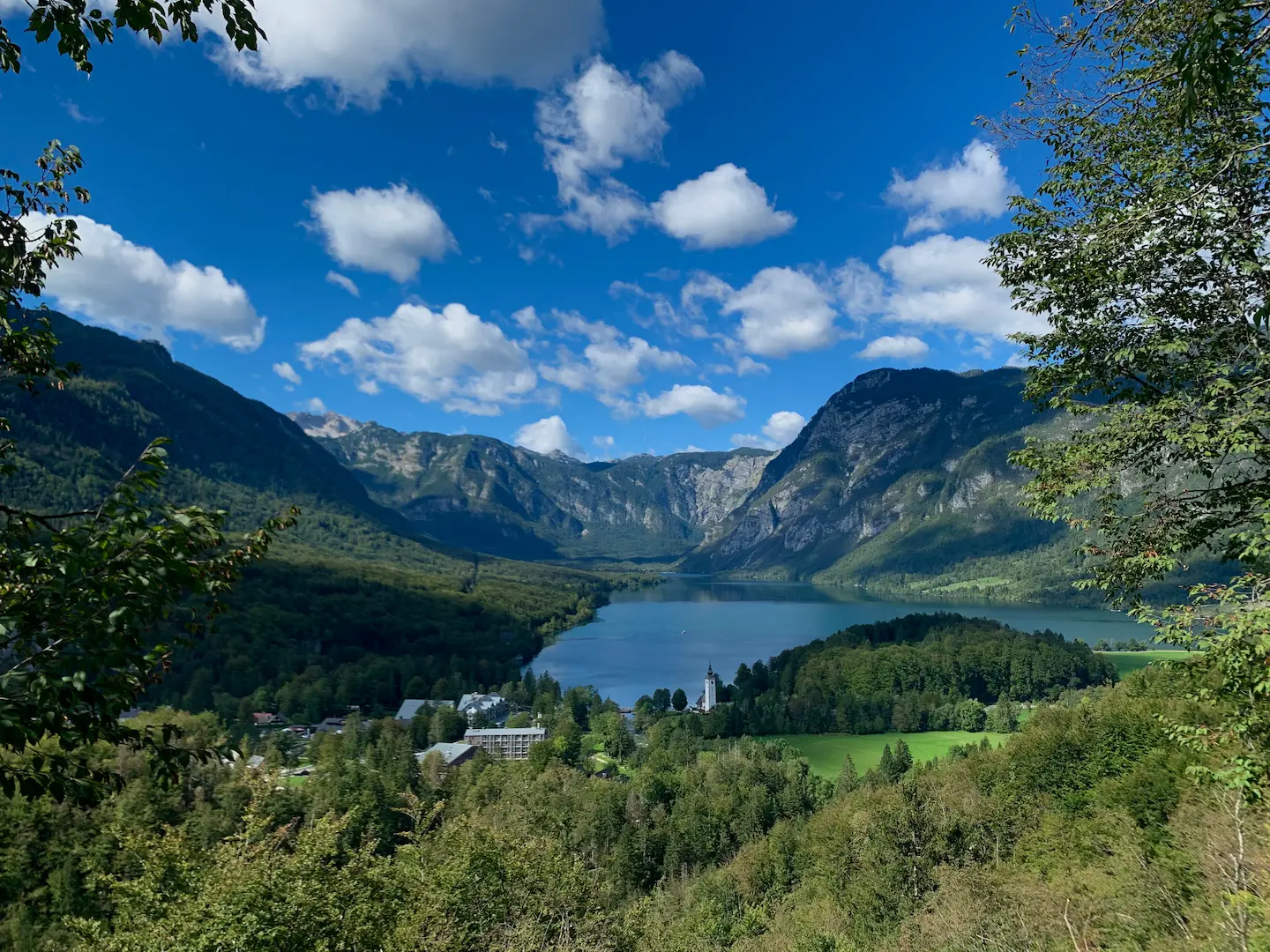 SLOVENIE-LAC-BOHINJ-PANORAMA